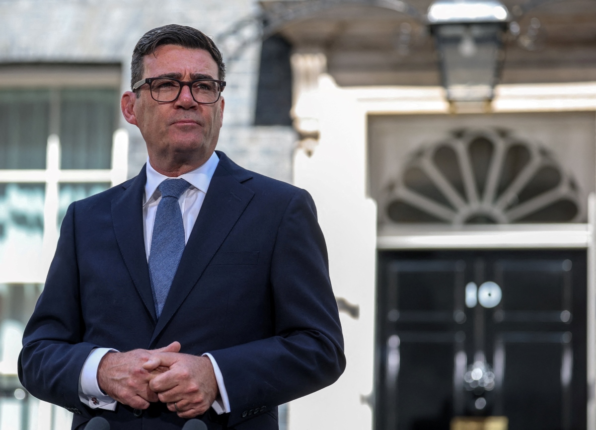 バーナム氏が英国の新首相に就任、ここ10年で7人目　「安定を取り戻す」